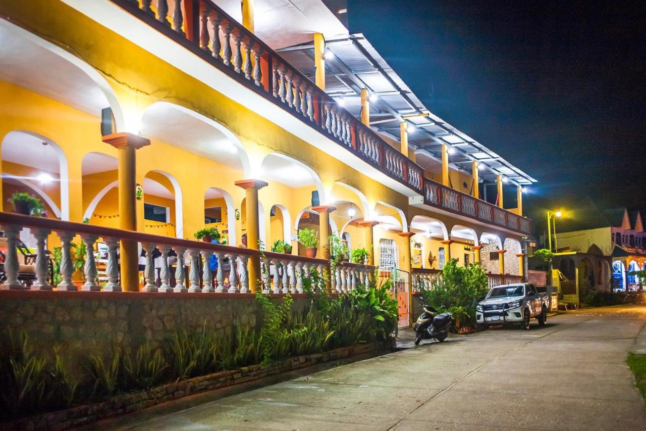 Hotel San Miguel Flores Extérieur photo
